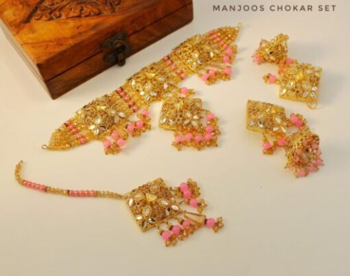 Manjor Chokar Set By Fashionholic