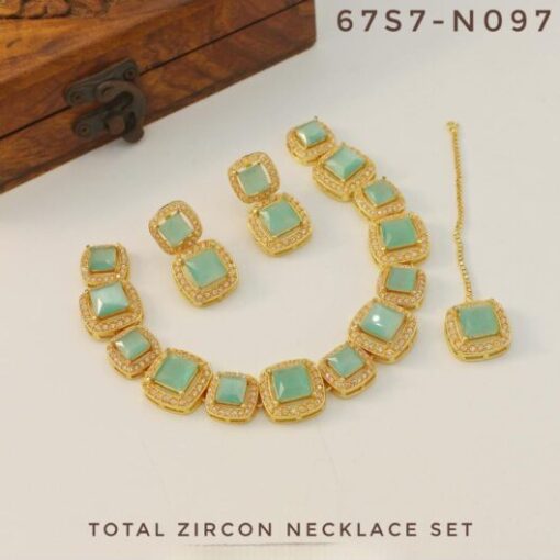 Branded Zircon Necklace For Girl's