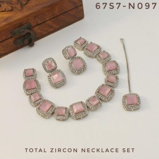 Branded Zircon Necklace For Girl's