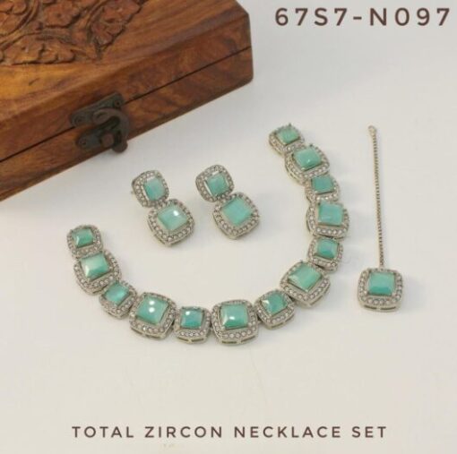 Branded Zircon Necklace For Girl's