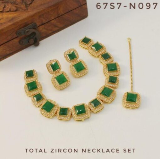 Branded Zircon Necklace For Girl's